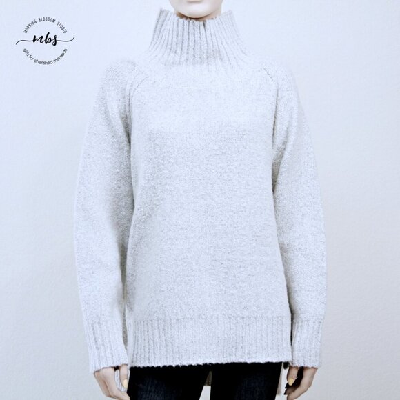NWOT Korye Turtleneck Sweater Light Gray Women 1X - Picture 4 of 9